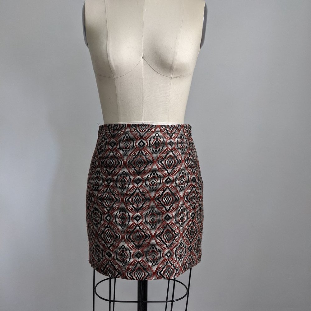 Like-new H&M tapestry mini-skirt